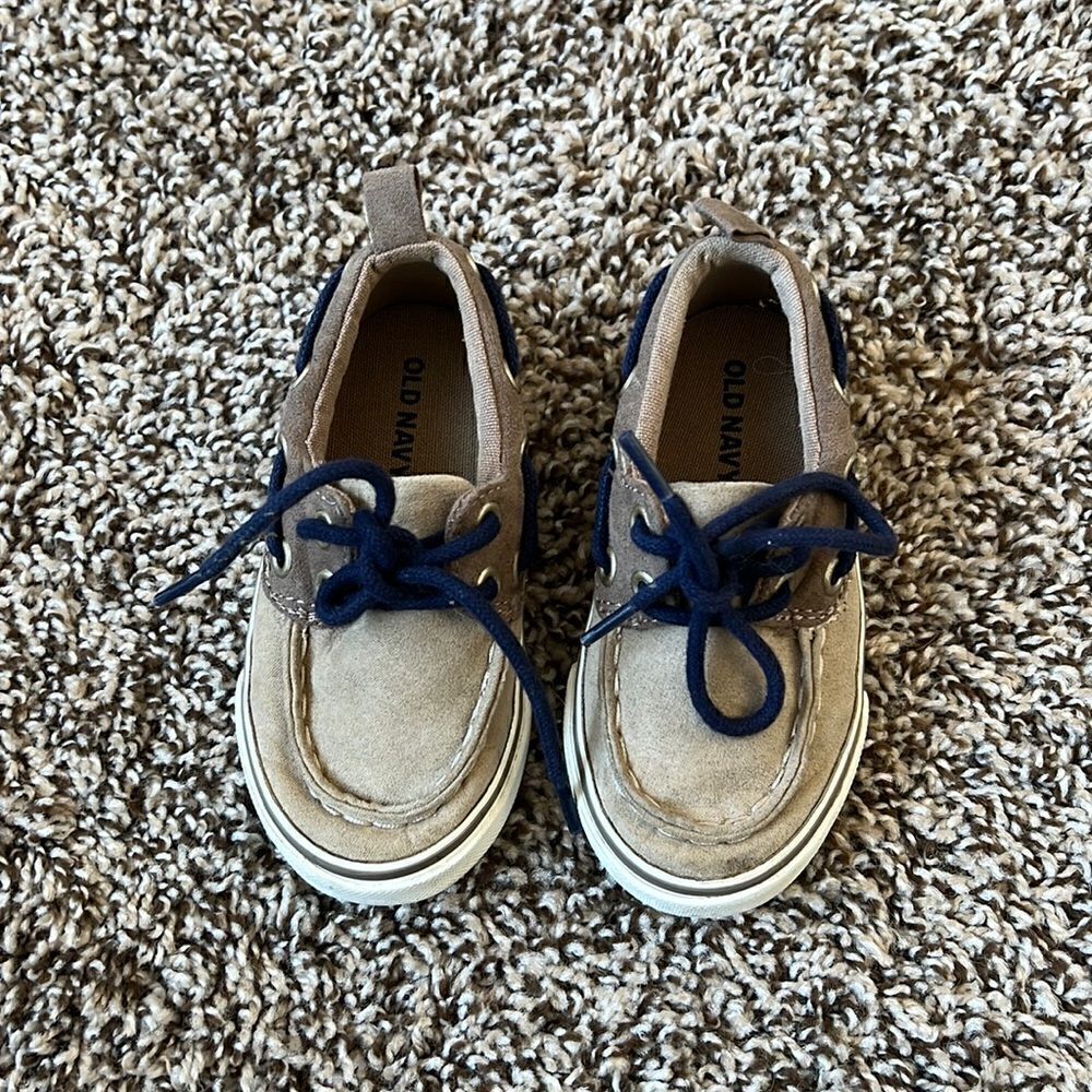 Toddler Old Navy Slip On Shoes Size: 5C